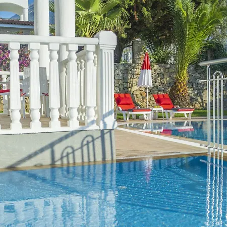 Villa Oeluedeniz 빌라